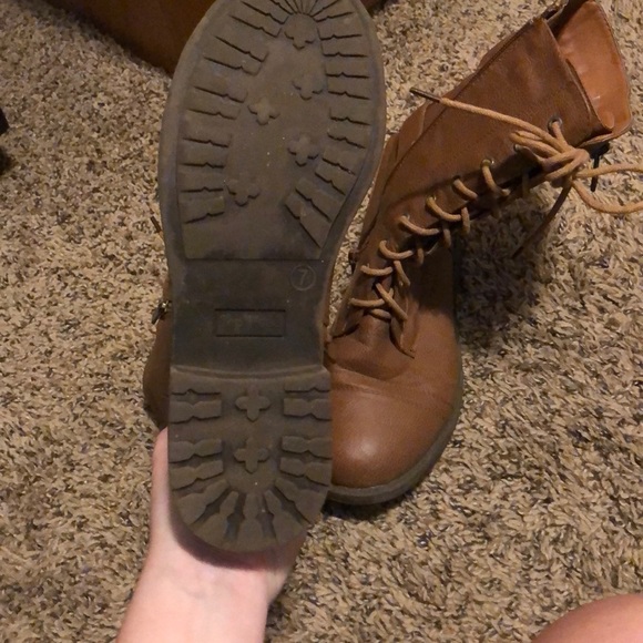 Boots - Picture 2 of 3